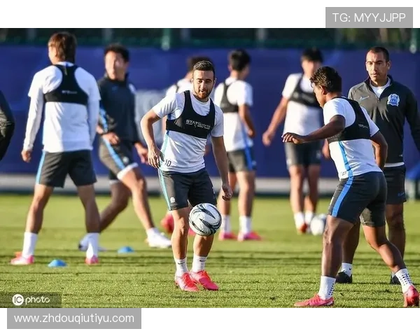 斗球直播在线播放高清画质，足球比赛在线观看无广告干扰